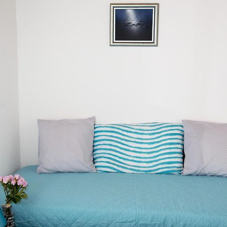 Apartments By The Sea Brela, Makarska - 11821 Стая снимка
