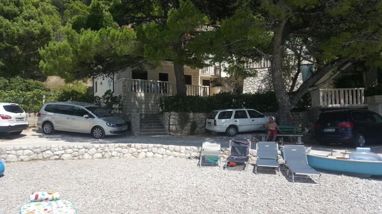 Apartments By The Sea Brela, Makarska - 11821 Екстериор снимка