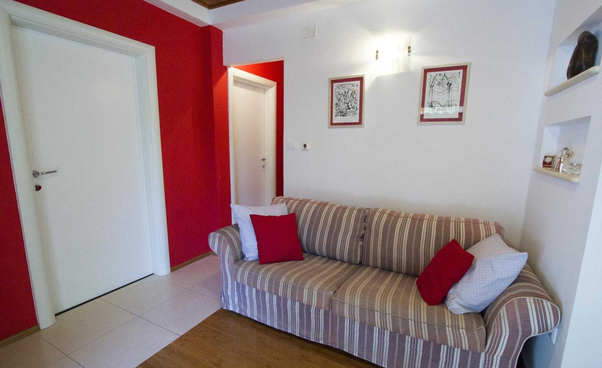 Apartments By The Sea Brela, Makarska - 11821 Стая снимка